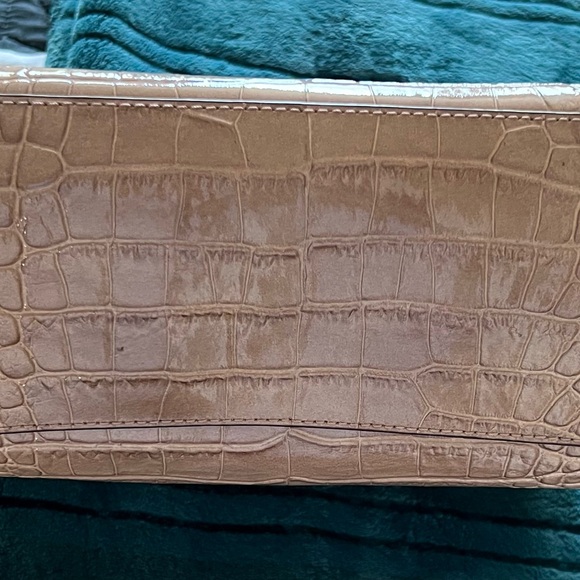 Kate Spade Doris Croc-embossed Satchel in Excellent Condition. - Picture 3 of 6